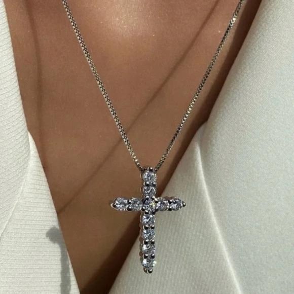 Jewelry - NEW CROSS 925 STERLING SILVER DIAMOND NECKLACE, NICE NECKLACE, CUTE NECKLACE